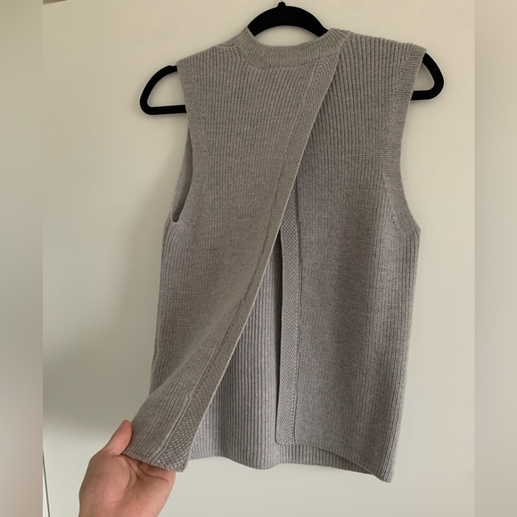 Grey Knit Vest - Picture 4 of 4